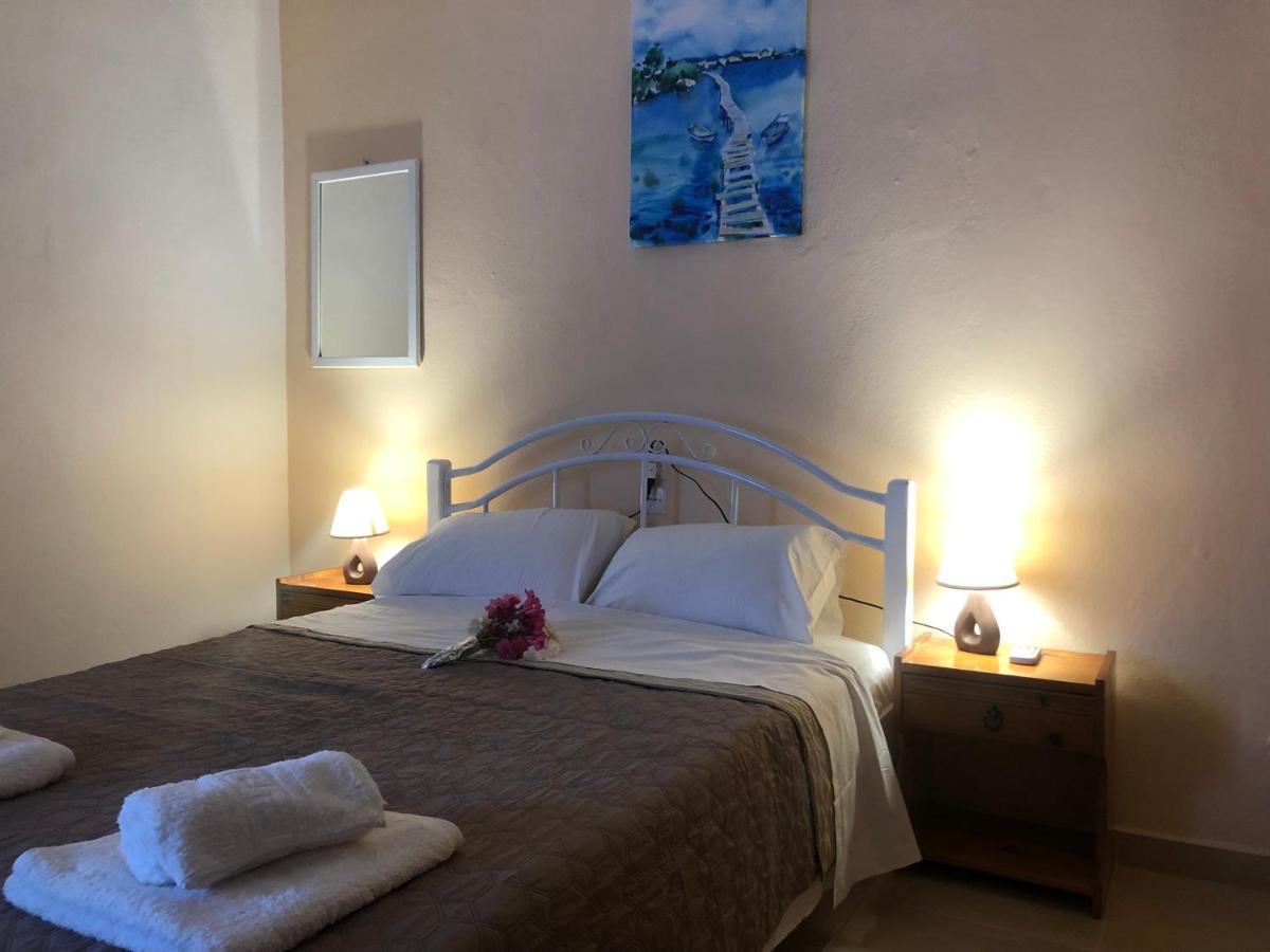 Jonny O, Apartment By The Sea Loutraki  Exteriör bild